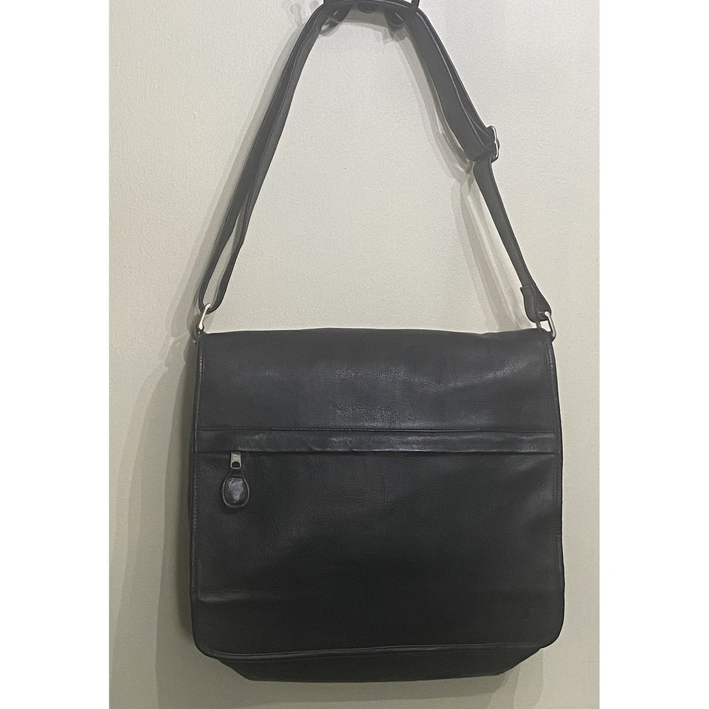 Frye Leather Messenger Crossbody Bag Black Adjustable Strap Interior Zippers
